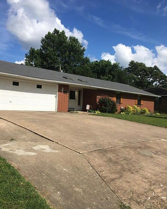 1st image of 1707 SE Sunrise St