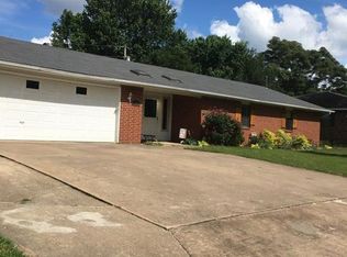 1707 SE Sunrise St, Bentonville, AR 72712