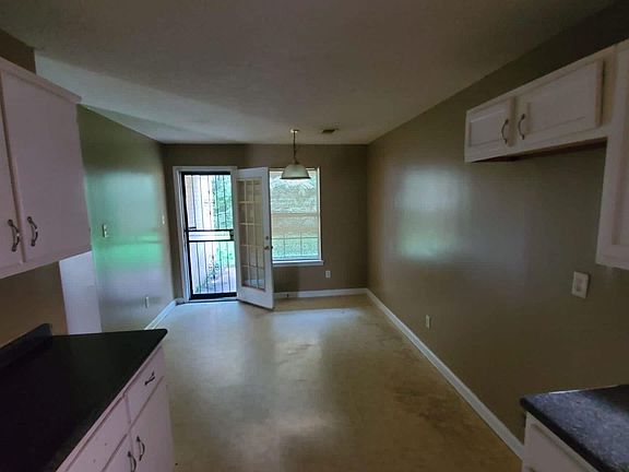 5th image of 4639 Addington Dr