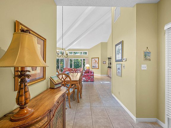 5th image of 2357 Boxwood Ln