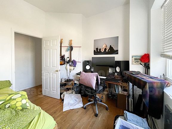 5th image of 92 Putnam Ave #3