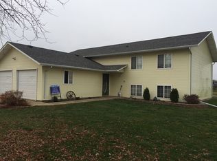 4 Maple St, Wakonda, SD 57073