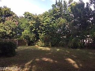 2nd image of 146 Alameda Ave