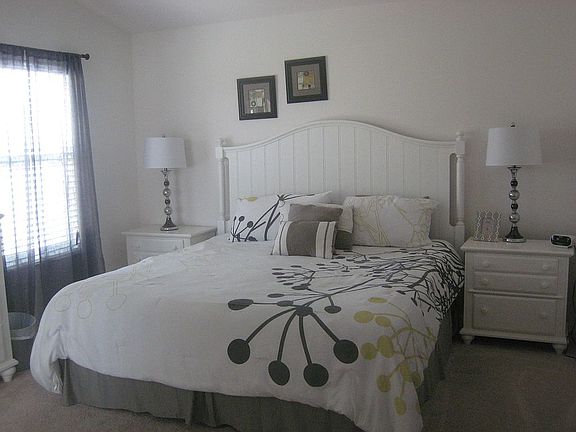 4th image of 881 Amber Ct