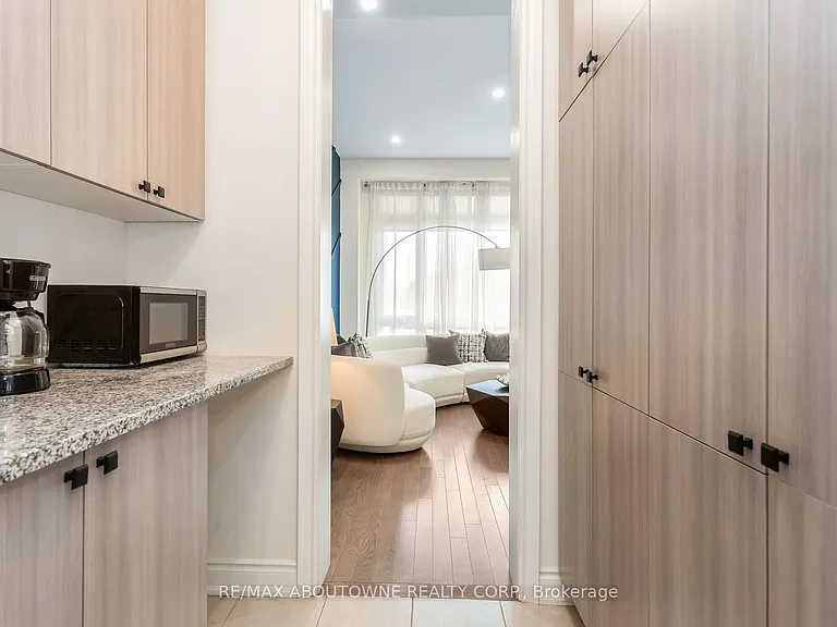 3294 Millicent Ave — Photo 19
