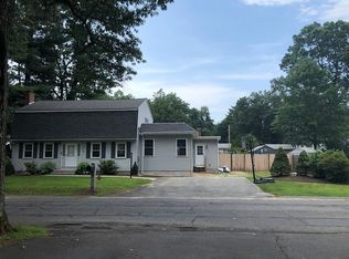 12 Willow Rd, Westford, MA 01886