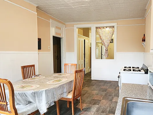 Rented by Remax Edge | media 20