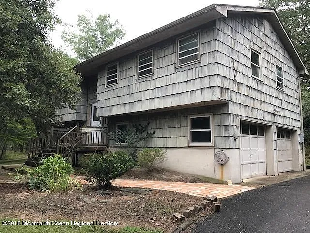 85 Willow Dr photo 1