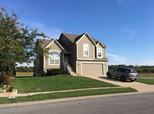 16341 S Parkwood St, Olathe, KS 66062