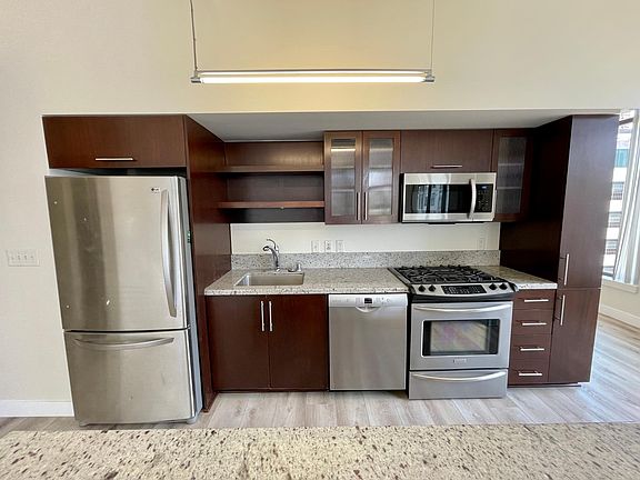 2nd image of 1111 S Grand Ave #6XX