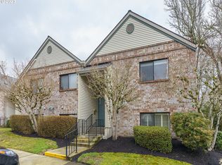 16146 SW 130th Ter APT 8, Tigard, OR 97224