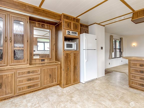 5th image of 5715 113th Avenue E #72