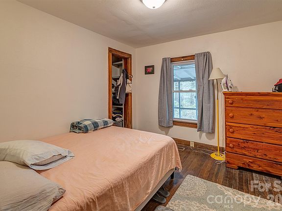 14th image of this home