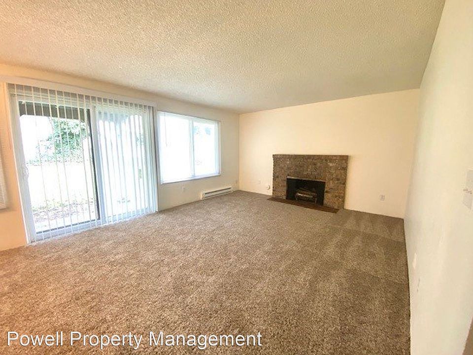 1st image of 21622 29th Ave S #2