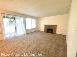 21622 29th Ave S #2, Seattle, WA 98198