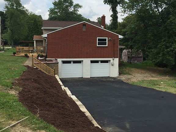 3rd image of 900 Garden City Dr