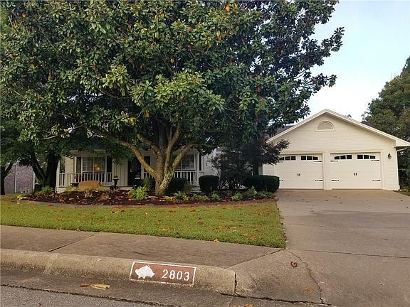 2nd image of 2803 S Club Oak Dr
