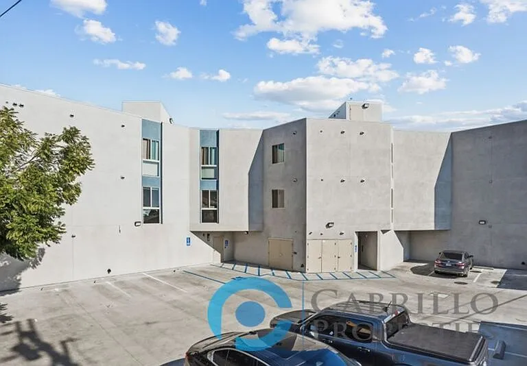 3093 Broadway #402 — Photo 19