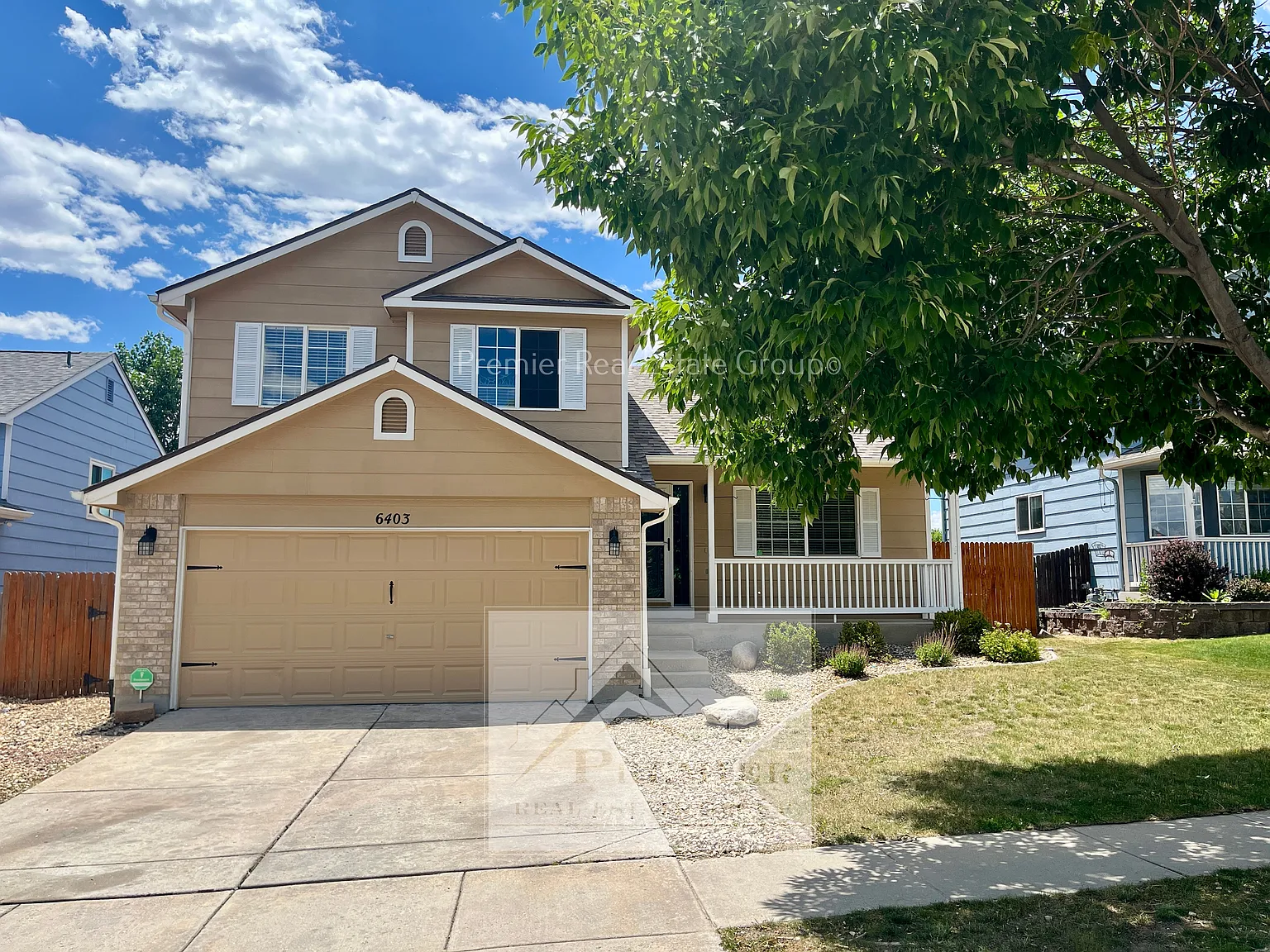 3 bed, 2.5 bath, 2040 sqft, $2,135 — Photo 1