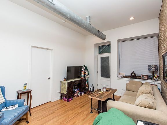 4th image of 1618 N Marshfield Ave #1R
