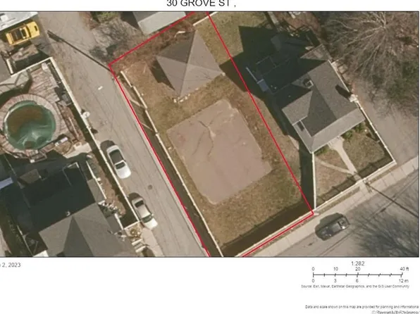 30 Grove Street, New London, CT 06320