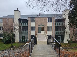 1210 Summit Pointe Dr, Scranton, PA 18508