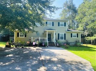 201 Tanglewood Dr, Carriere, MS 39426