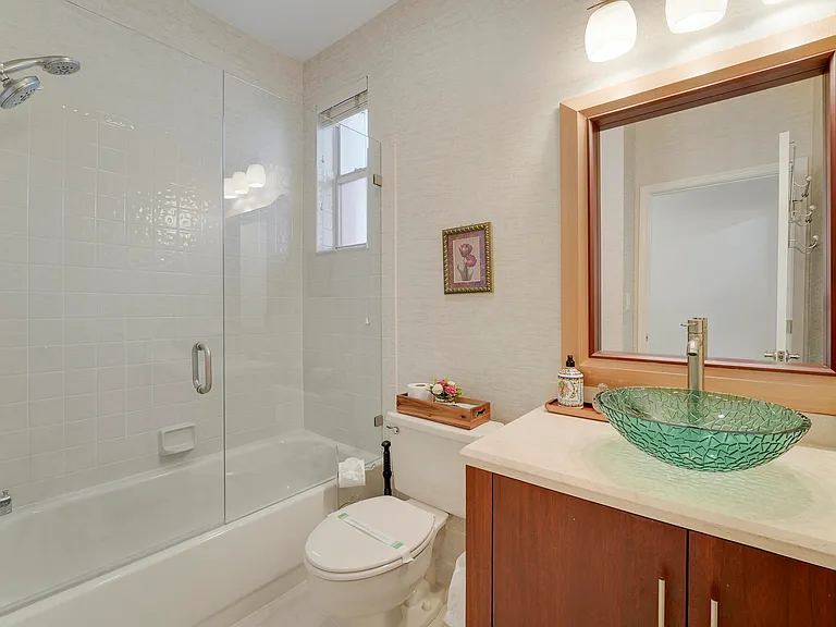 7136 Ashford Ln — Photo 29