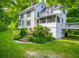 11 Chapel St, Freeport, ME 04032