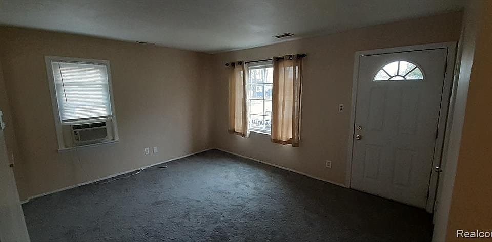 8662 Ford Ave, photo 8