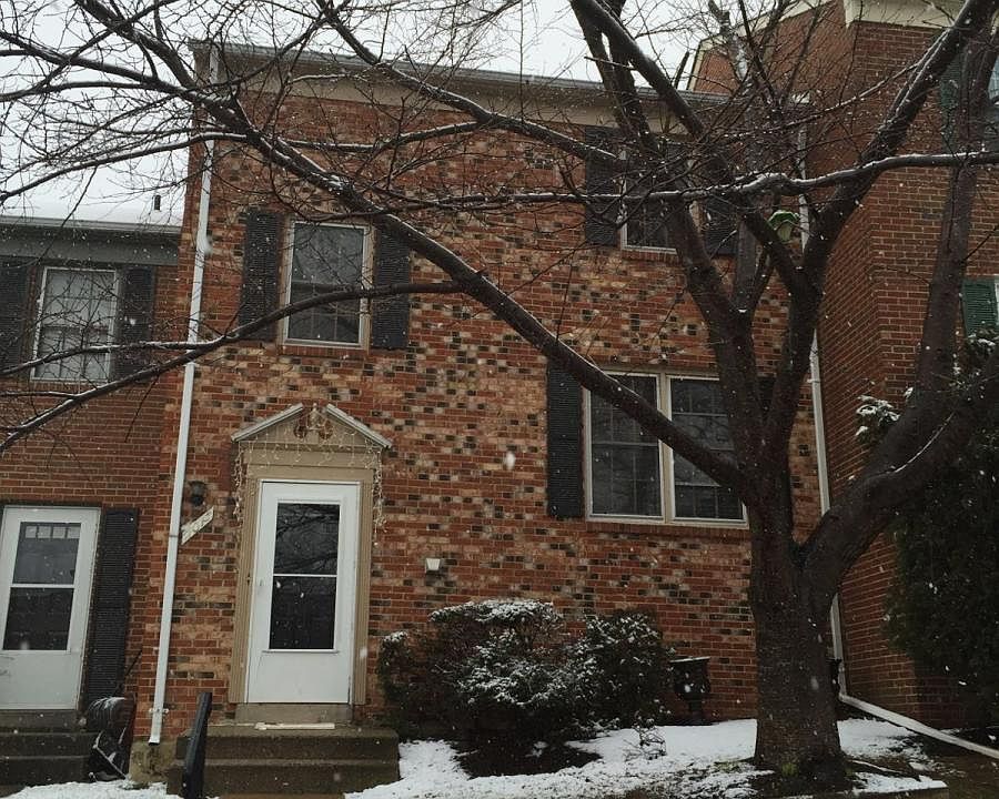 1st image of 1015 Salisbury Ct