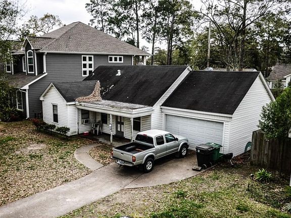 3rd image of 1415 Gardenia Dr