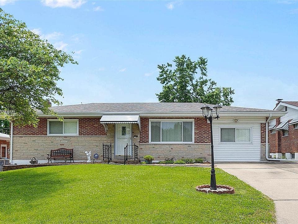 1st image of 304 Earlsfield Ln