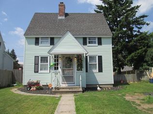 4 Westinghouse Pkwy, Worcester, MA 01606