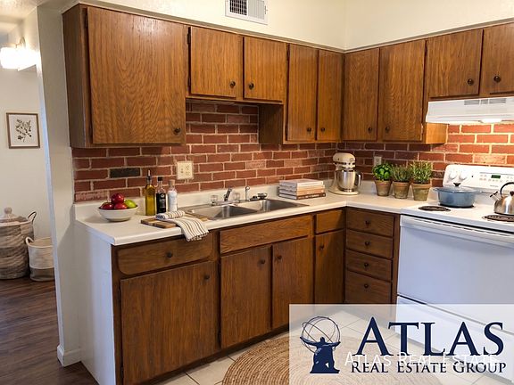 2nd image of 3619 Michigan Ave APT 4