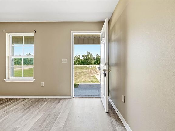 4th image of 3750 Sugarhouse Rd