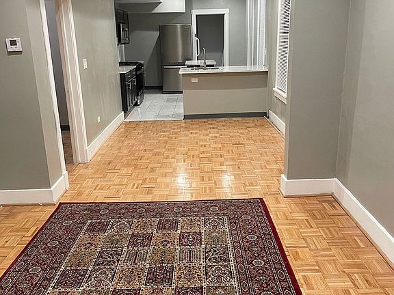 2nd image of 2331 W Grenshaw St #2