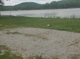 Whites Creek Ln, Decaturville, TN 38329