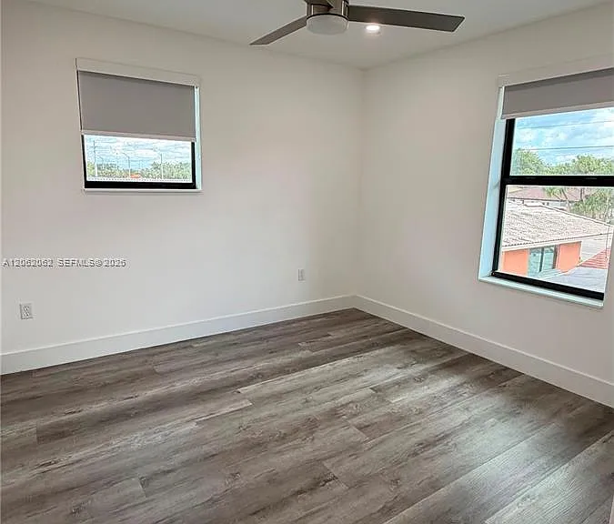 10370 SW 24th St — Photo 10
