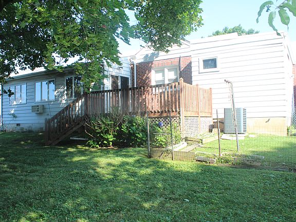 4th image of 306 Silverbrook Dr