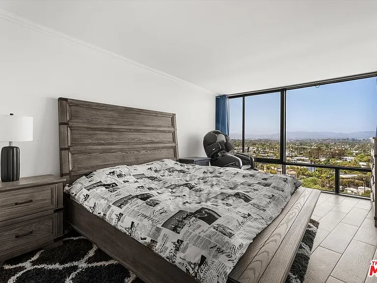 4316 Marina City Dr #927 — Photo 13