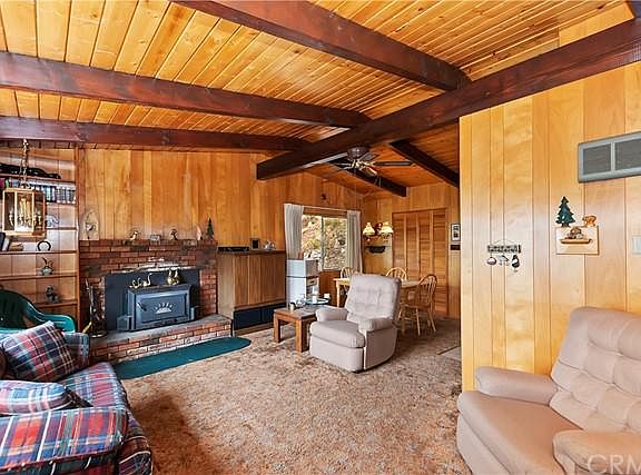 4th image of 1929 Willow Dr