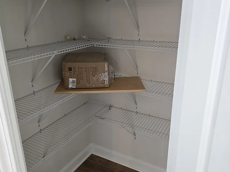 1302 Ainsworth Aly — Photo 11