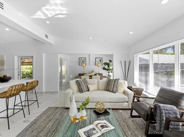 12560 Alamanda Dr, North Miami, FL 33181