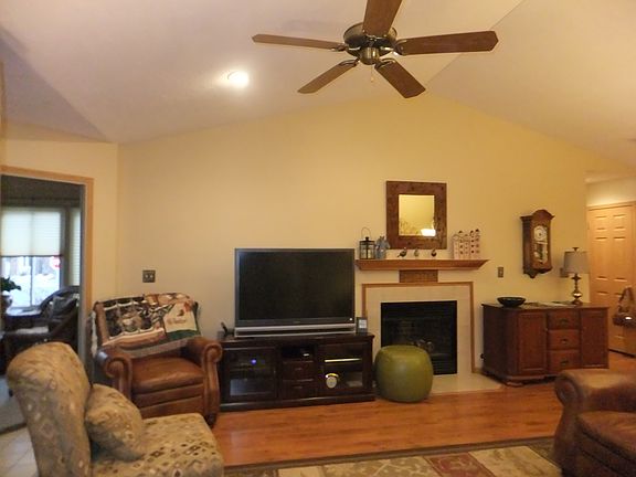 3rd image of 5853 Crooked Creek Blvd #2