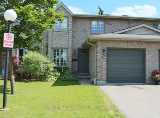 340 Ambleside Dr #21, London, ON N6G 4Y5