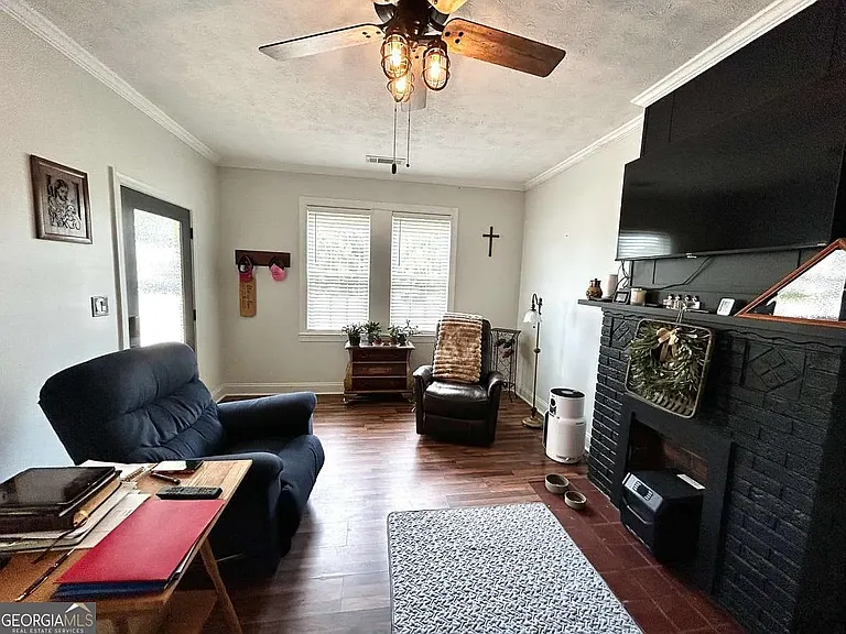 259 N Oliver St #A — Photo 7