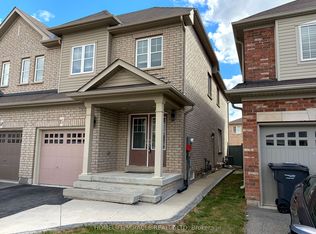 15 Banbridge Cres, Brampton, ON L6X 5L9