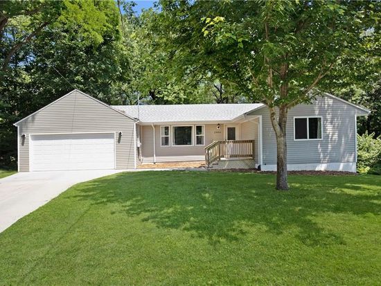 1701 Elder Ln Des Moines Ia 50315 Zillow