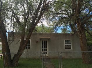 1328 Vista Del Rio Rd SW, Albuquerque, NM 87105